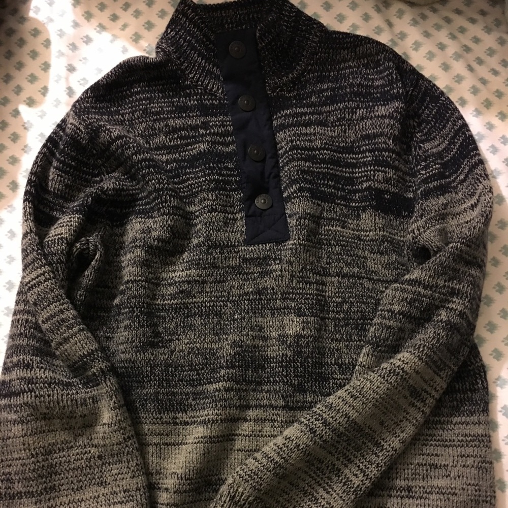 Express Sweater turtleneck size Small